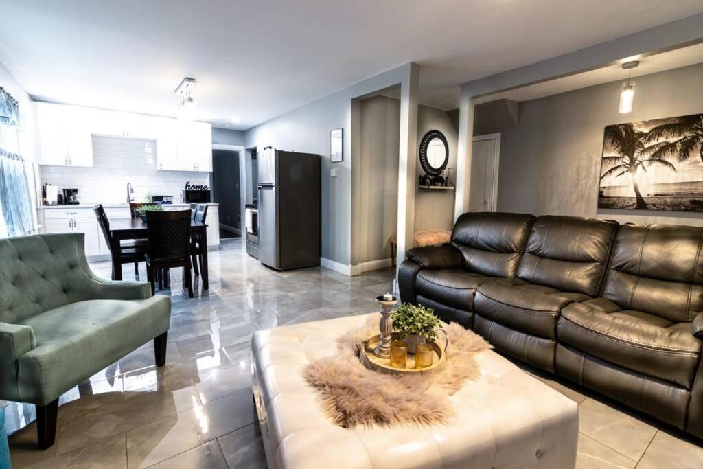 Comfortable 3Br, 1 Bath Close To The Falls Niagara Falls Exterior photo